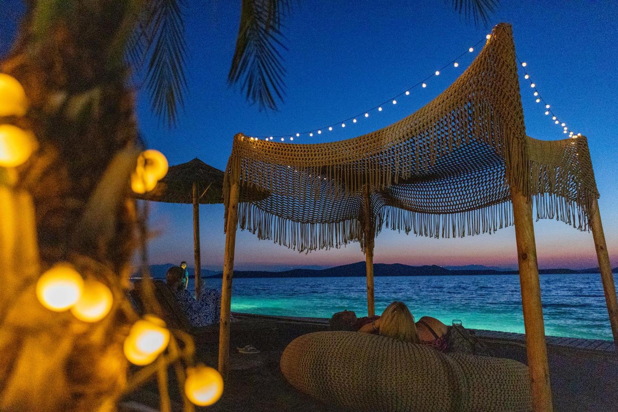 Venus Beach Hotel Nea Styra Ngoại thất bức ảnh